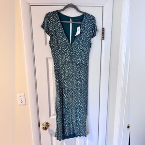 NWT | Abercrombie Green Floral Midi Dress